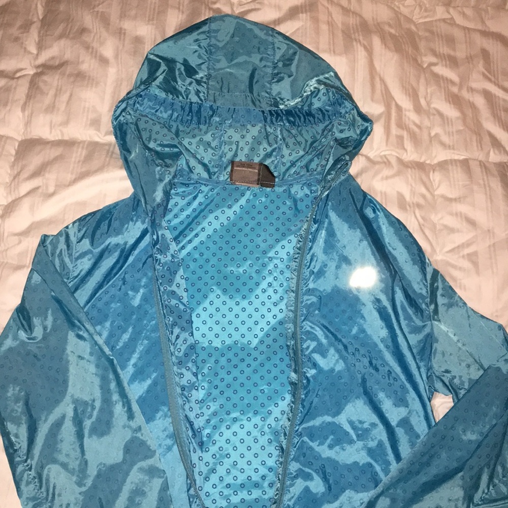 Women’s light rain jacket